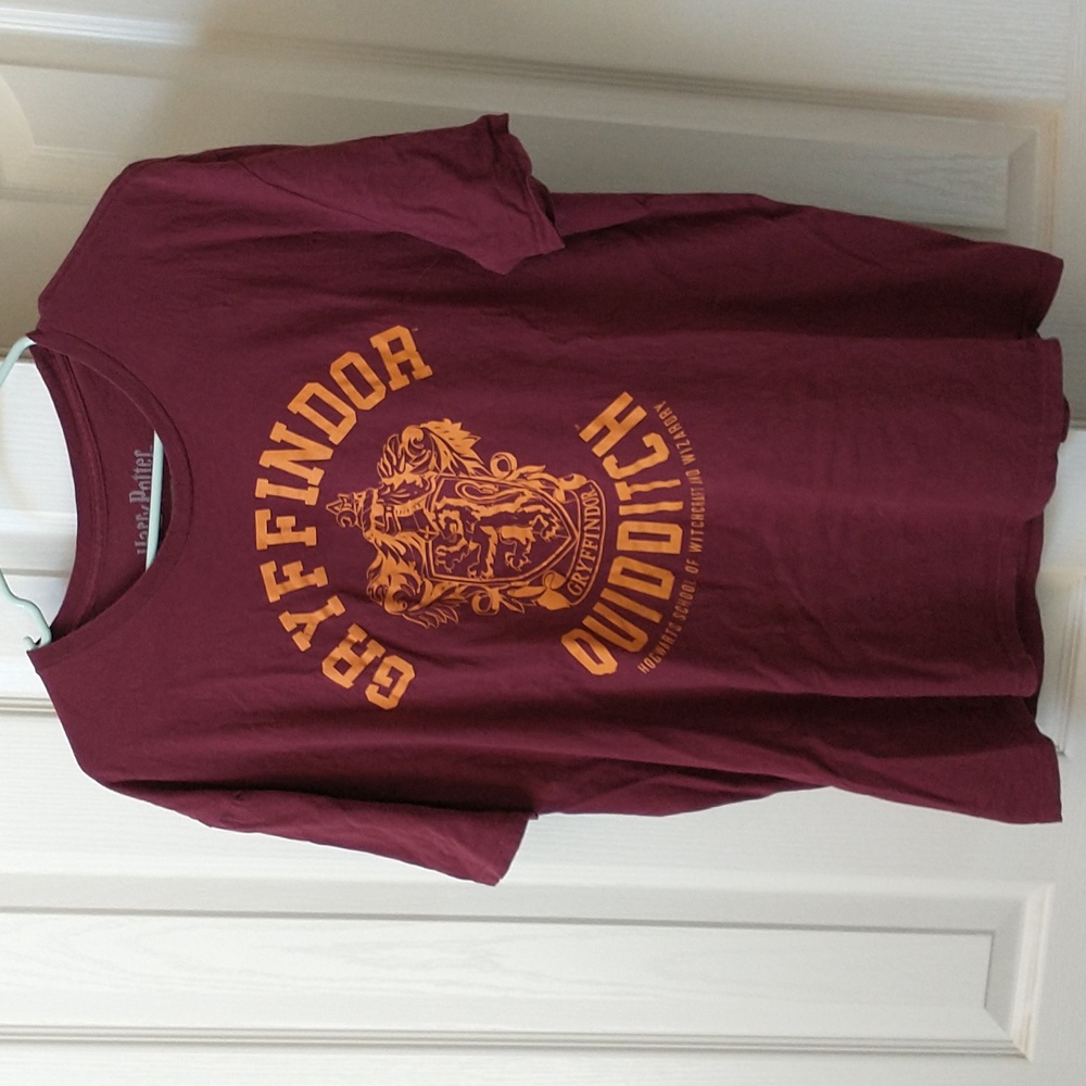 Harry Potter Gryffindor Quidditch T-shirt, Maroon
